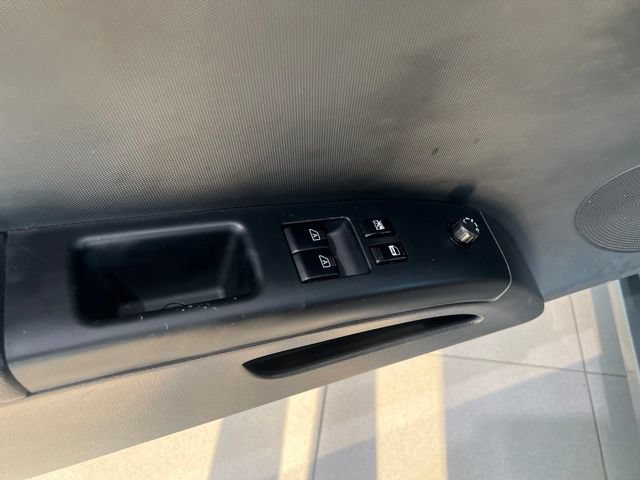 Used 2005 Nissan 350Z Grand Touring RWD image 13