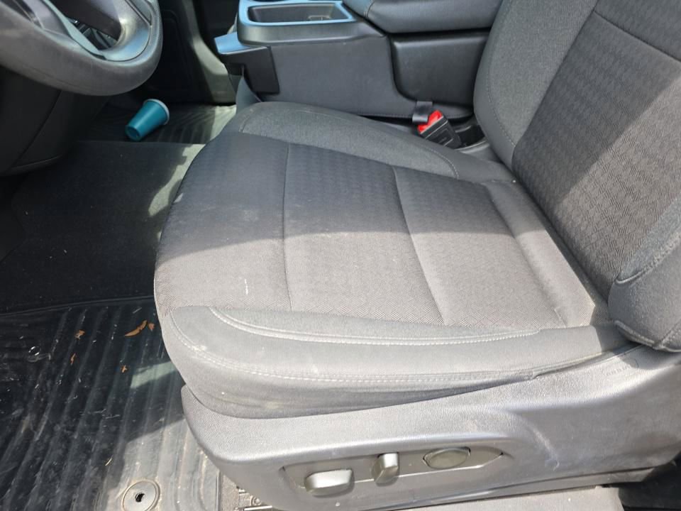 Used 2023 Chevrolet Silverado 1500 Custom AWD/4WD image 5