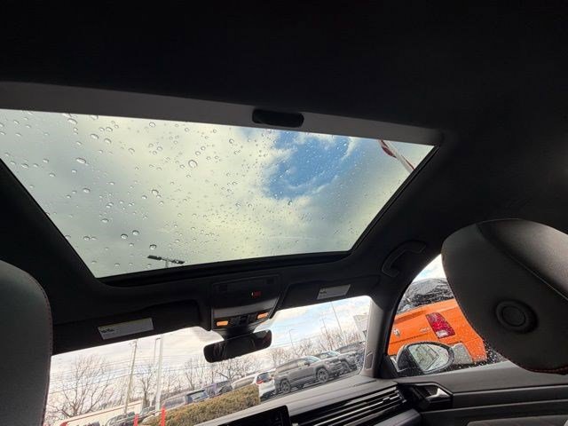 Used 2025 Volkswagen Jetta GLI Autobahn image 19