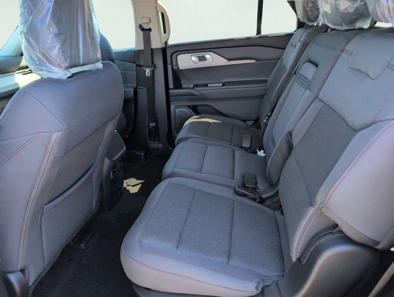 New 2026 Ford Explorer Active RWD image 24