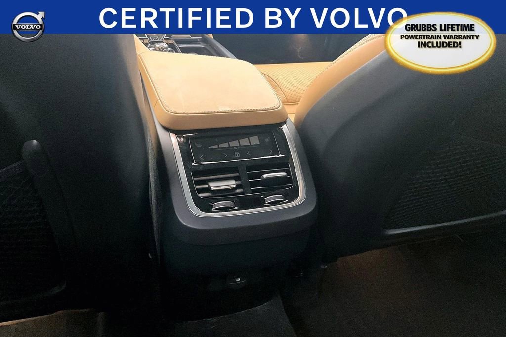 Used 2025 Volvo XC90 B5 Ultra w/ Protection Package Premier image 30