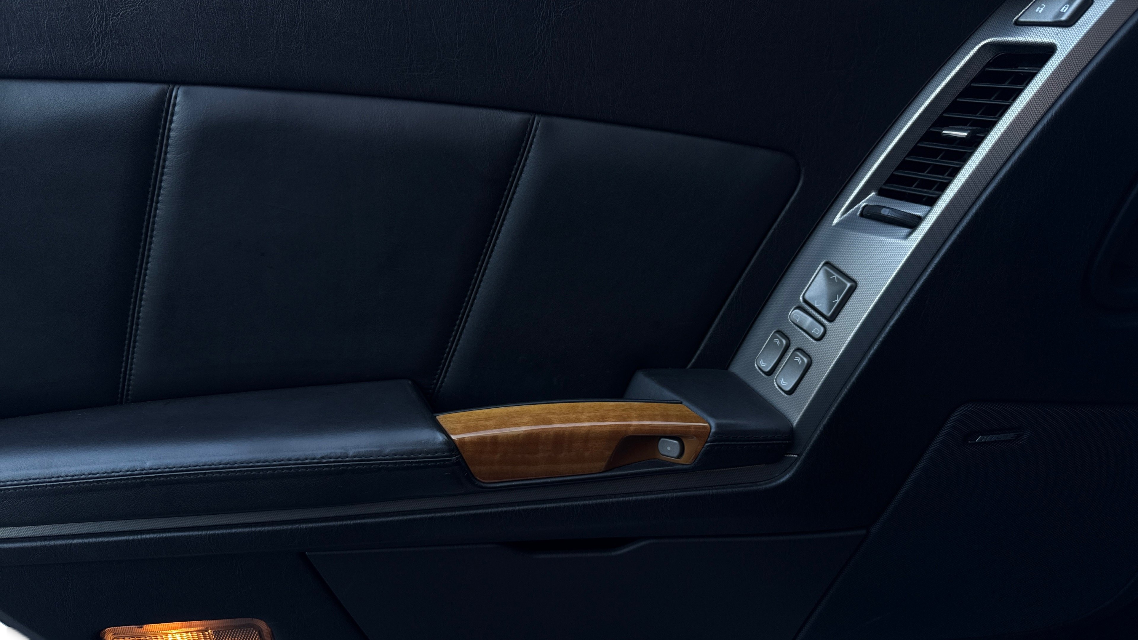 Used 2004 Cadillac XLR image 75