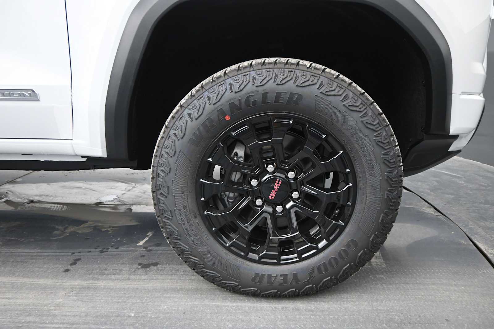 New 2026 GMC Canyon Elevation AWD/4WD image 10