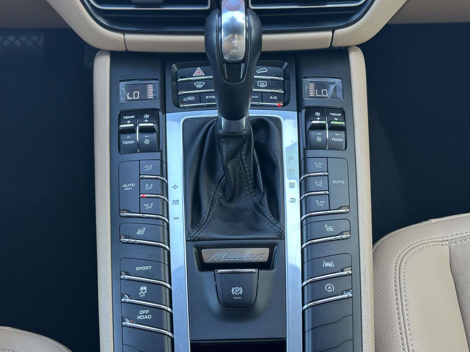 Used 2021 Porsche Macan AWD/4WD image 20