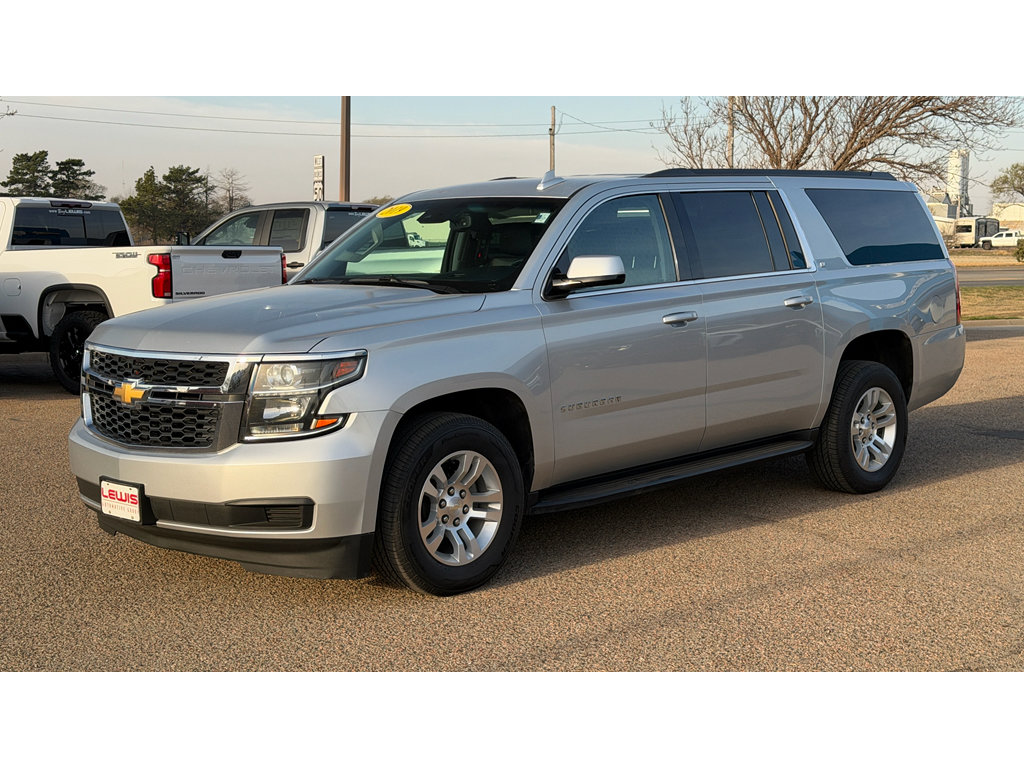 Used 2019 Chevrolet Suburban LT image 4