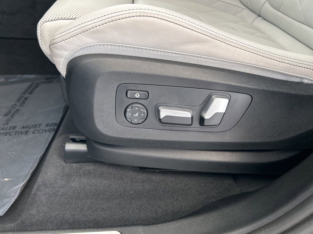 Used 2024 BMW X5 xDrive40i w/ M Sport Package image 51