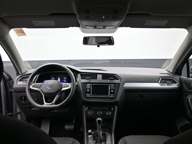 Used 2022 Volkswagen Tiguan S image 25