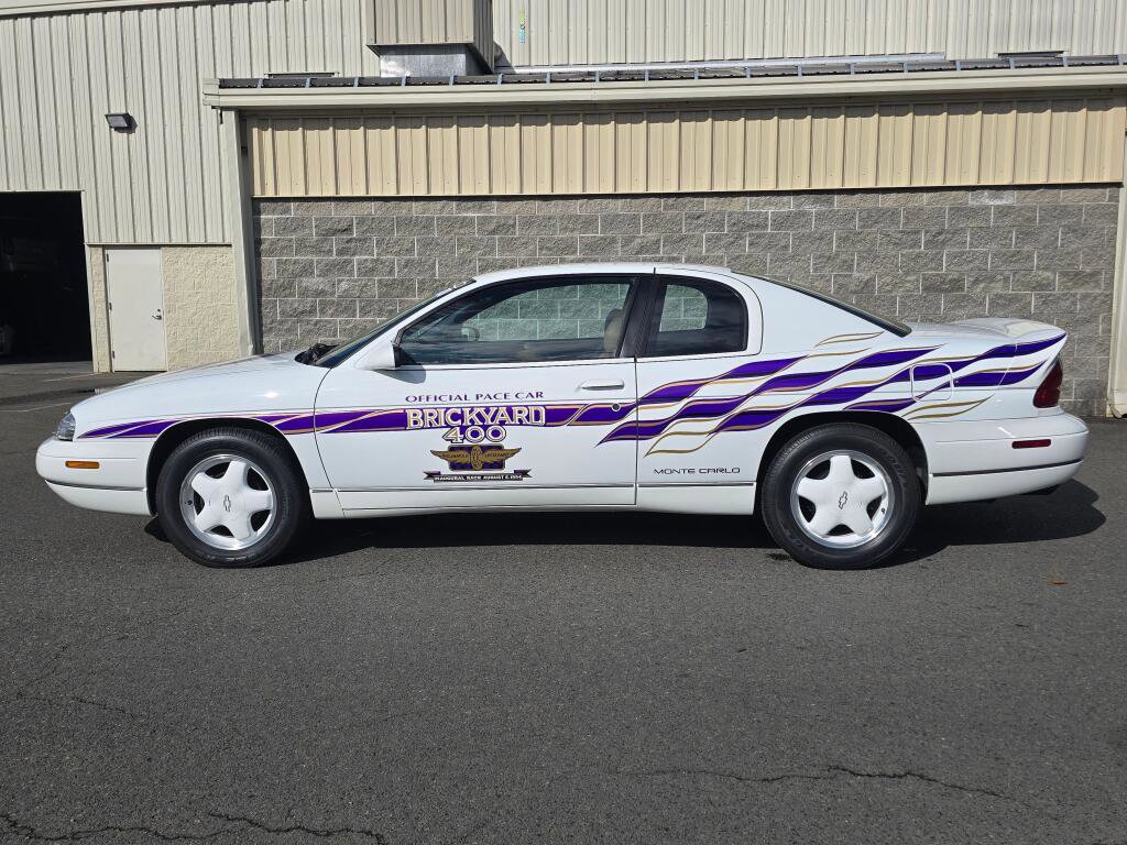 Used 1995 Chevrolet Monte Carlo Z34 FWD image 3