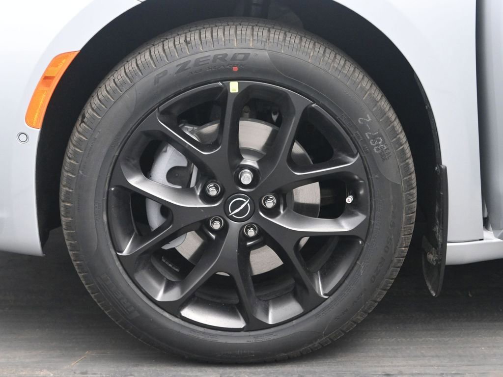 New 2026 Chrysler Pacifica Select w/ S Appearance Package AWD/4WD image 29