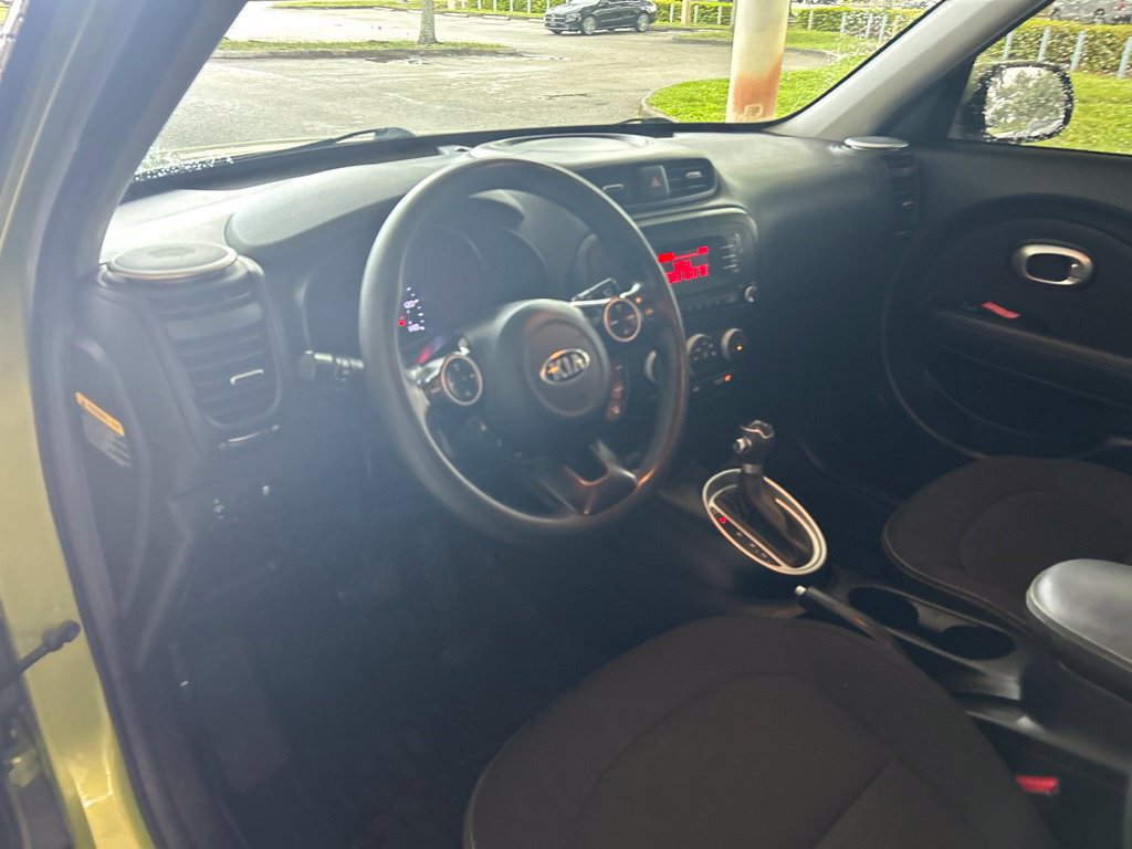 Used 2014 Kia Soul + FWD image 7