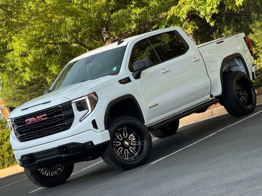 Used 2022 GMC Sierra 1500 Elevation w/ LPO, Elevation Black Package AWD/4WD image 1