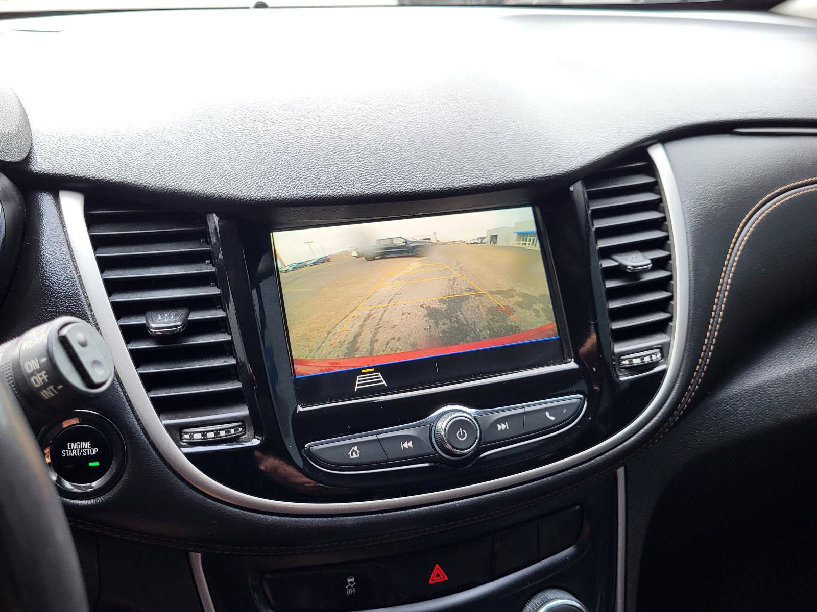 Used 2019 Chevrolet Trax LT w/ Driver Confidence Package image 27