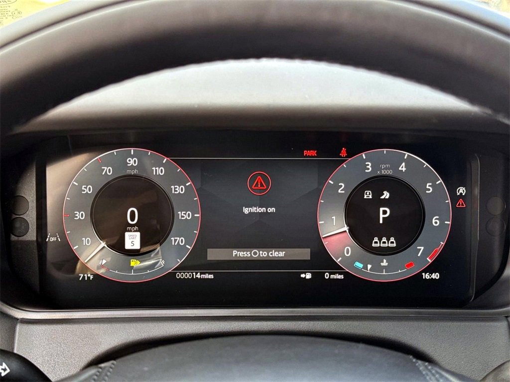 New 2026 Land Rover Range Rover Velar Dynamic SE image 23