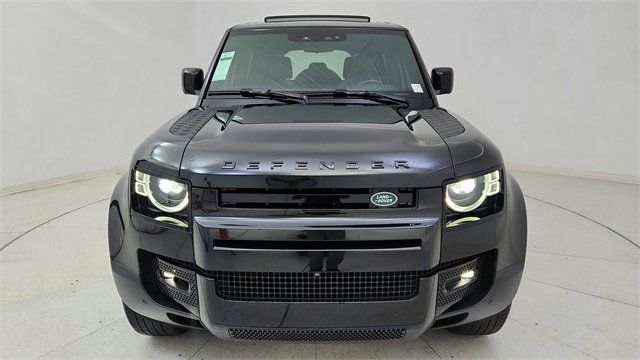 Used 2024 Land Rover Defender 110 S image 13