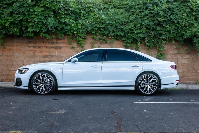 Used 2022 Audi A8 L 3.0T image 8
