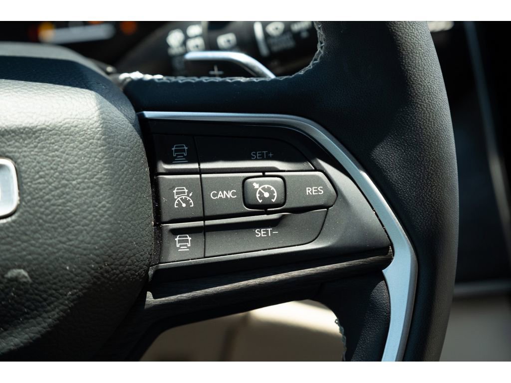 Used 2024 Jeep Grand Cherokee Limited RWD image 20