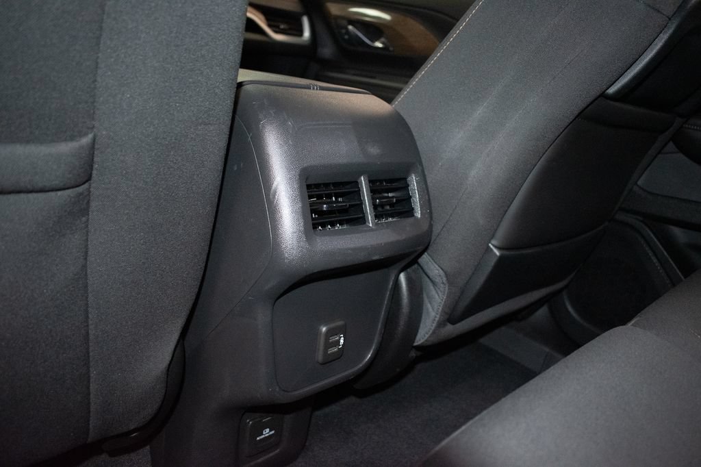 Used 2020 GMC Terrain SLE w/ Driver Convenience Package AWD/4WD image 23