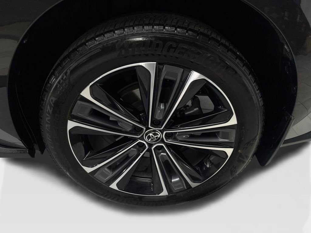 Used 2023 Toyota bZ4X Limited w/ Weather Package image 86