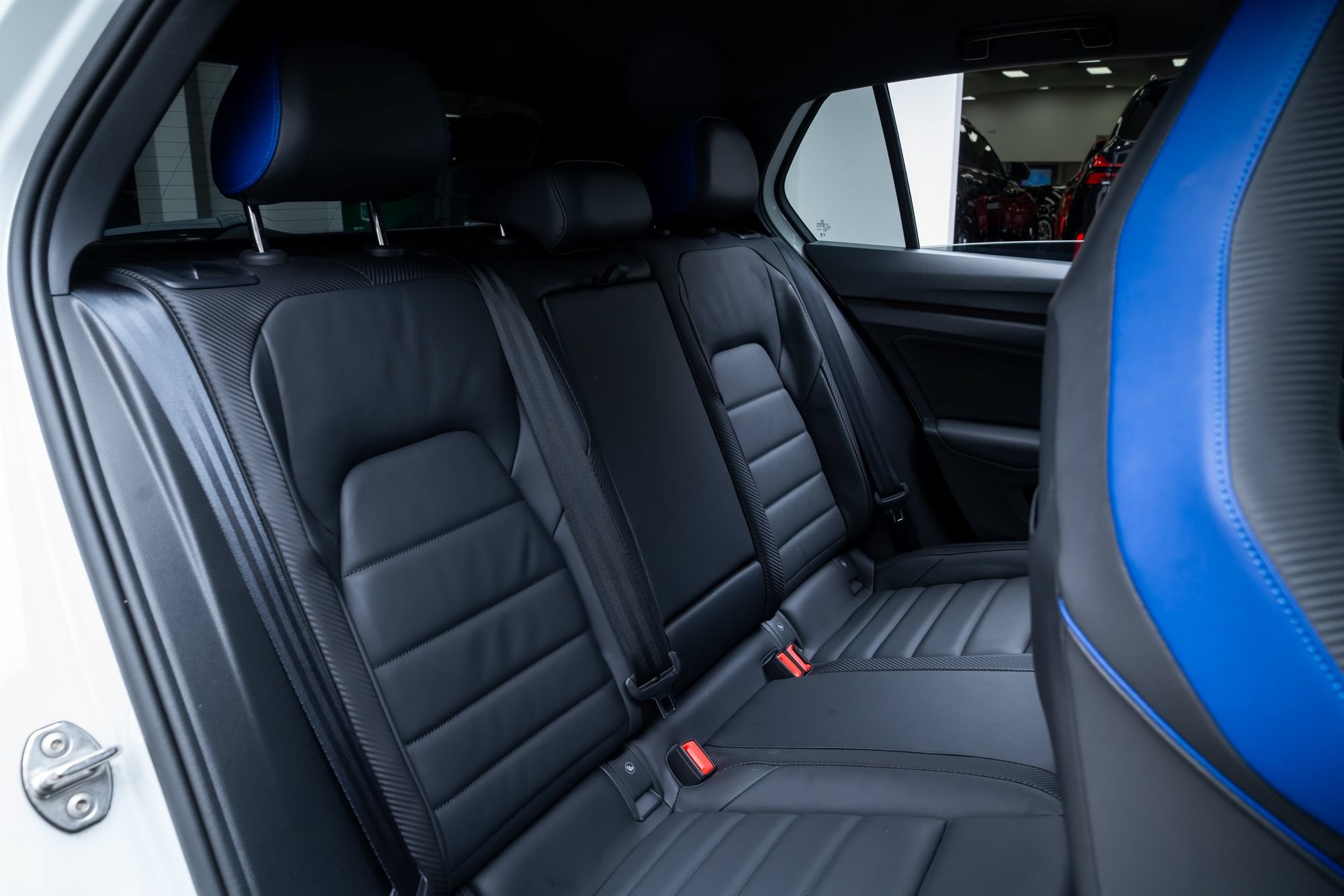 Used 2024 Volkswagen Golf R AWD/4WD image 26