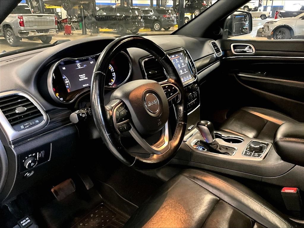 Used 2020 Jeep Grand Cherokee Limited w/ Premium Lighting Group AWD/4WD image 8