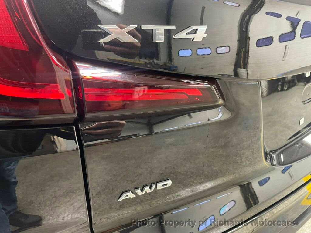 Used 2024 Cadillac XT4 Premium Luxury image 9