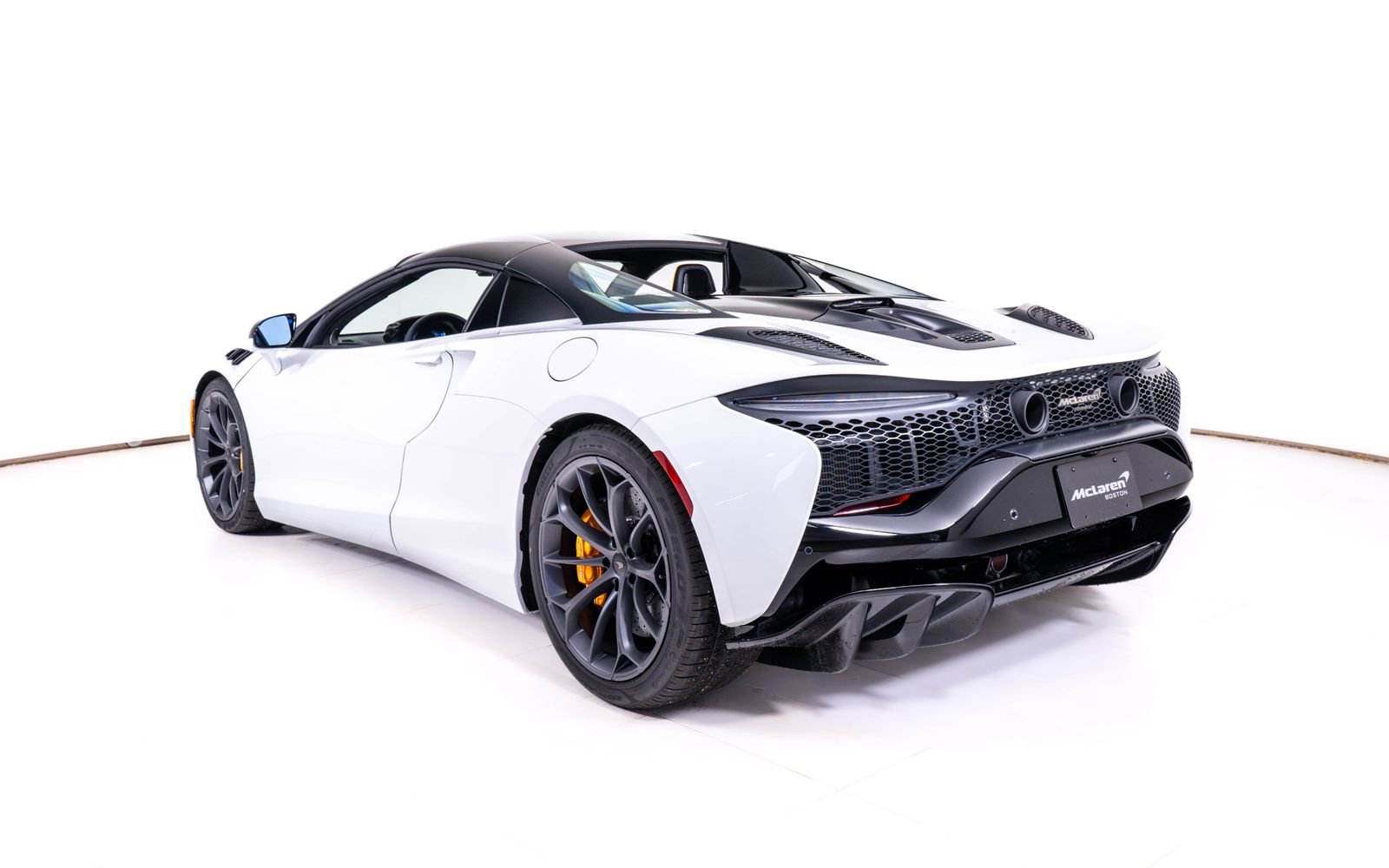 New 2026 McLaren Artura Spider image 4