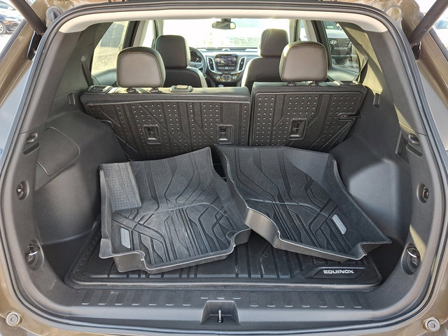 Used 2023 Chevrolet Equinox Premier image 32