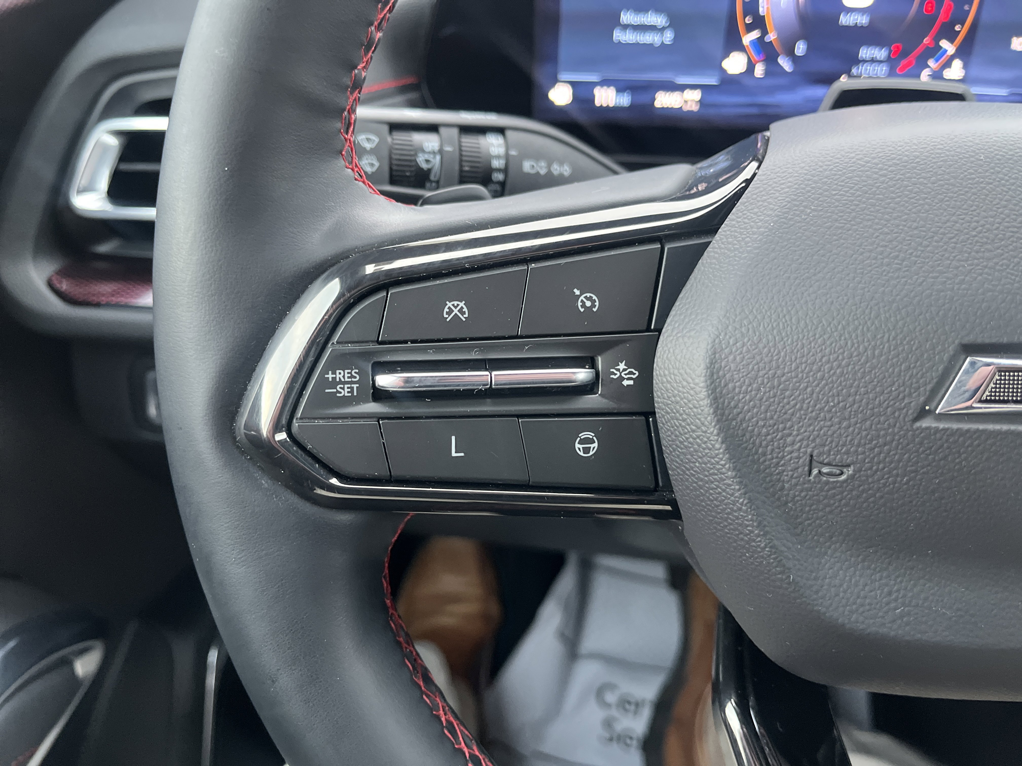 Used 2024 Chevrolet Traverse RS w/ LPO, Floor Liner Package image 25