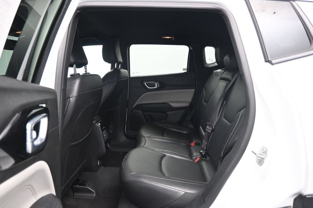 Used 2025 Jeep Compass Limited AWD/4WD image 26