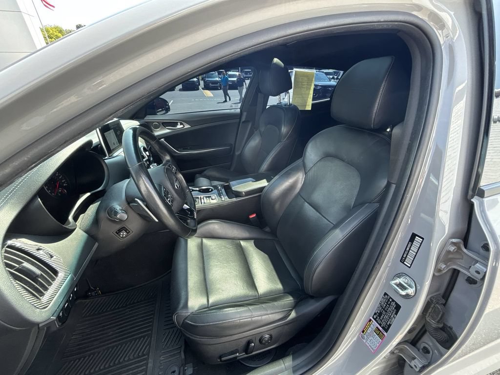Used 2021 Kia Stinger GT1 AWD/4WD image 13