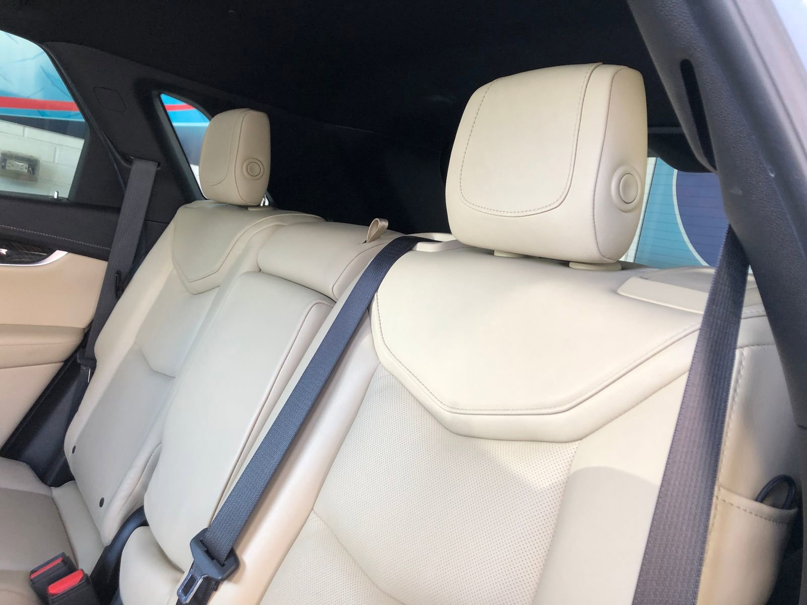 Used 2017 Cadillac XT5 FWD image 13