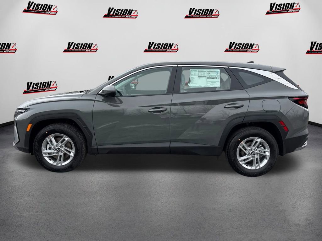 New 2026 Hyundai Tucson SE image 8