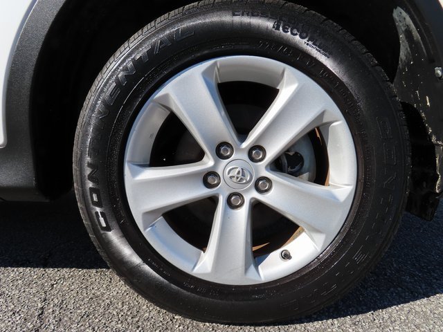 Used 2013 Toyota RAV4 XLE image 46