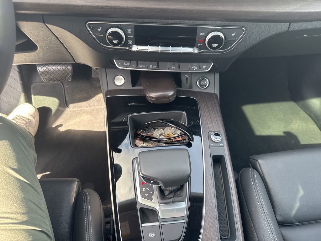 Used 2024 Audi Q5 2.0T Premium image 22