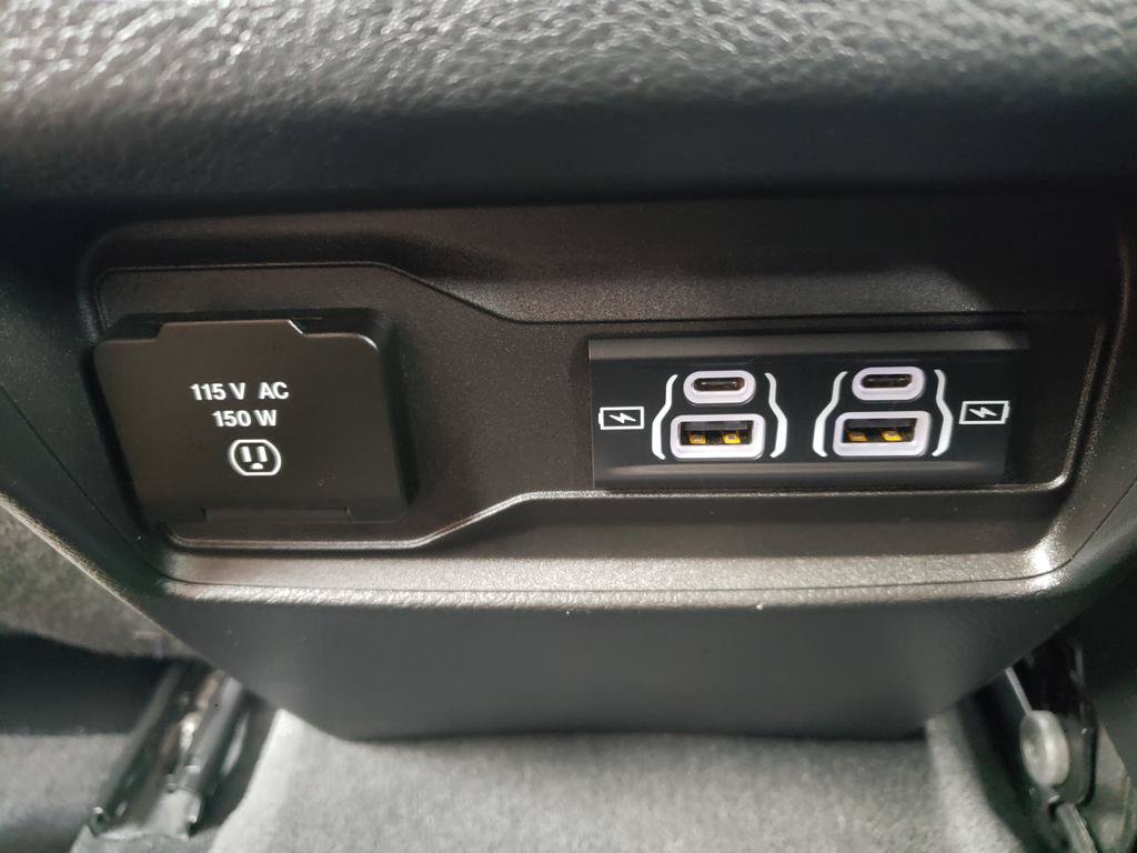 Certified 2023 Jeep Grand Cherokee Laredo w/ Luxury Tech Group I AWD/4WD image 13