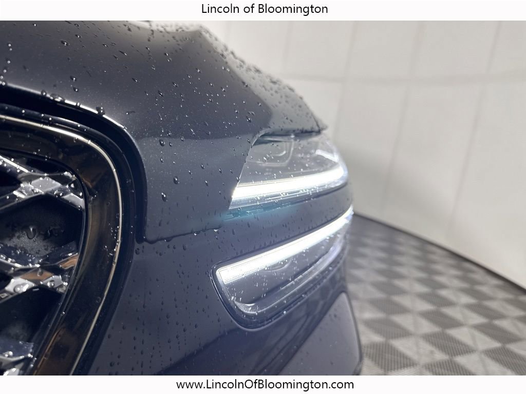 Used 2023 Genesis GV70 3.5T Sport w/ Sport Prestige Package image 13