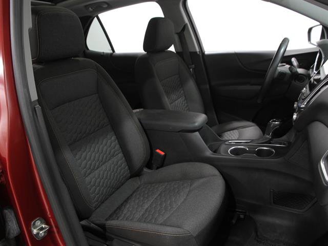 Used 2018 Chevrolet Equinox LT w/ Sun & Infotainment Package image 17