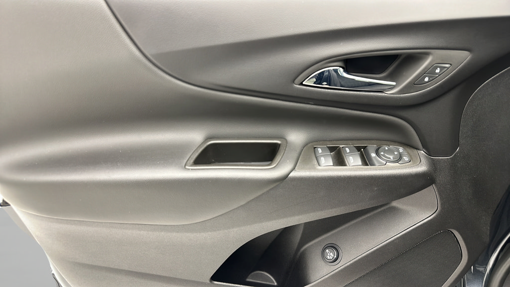 Used 2023 Chevrolet Equinox LT FWD image 14