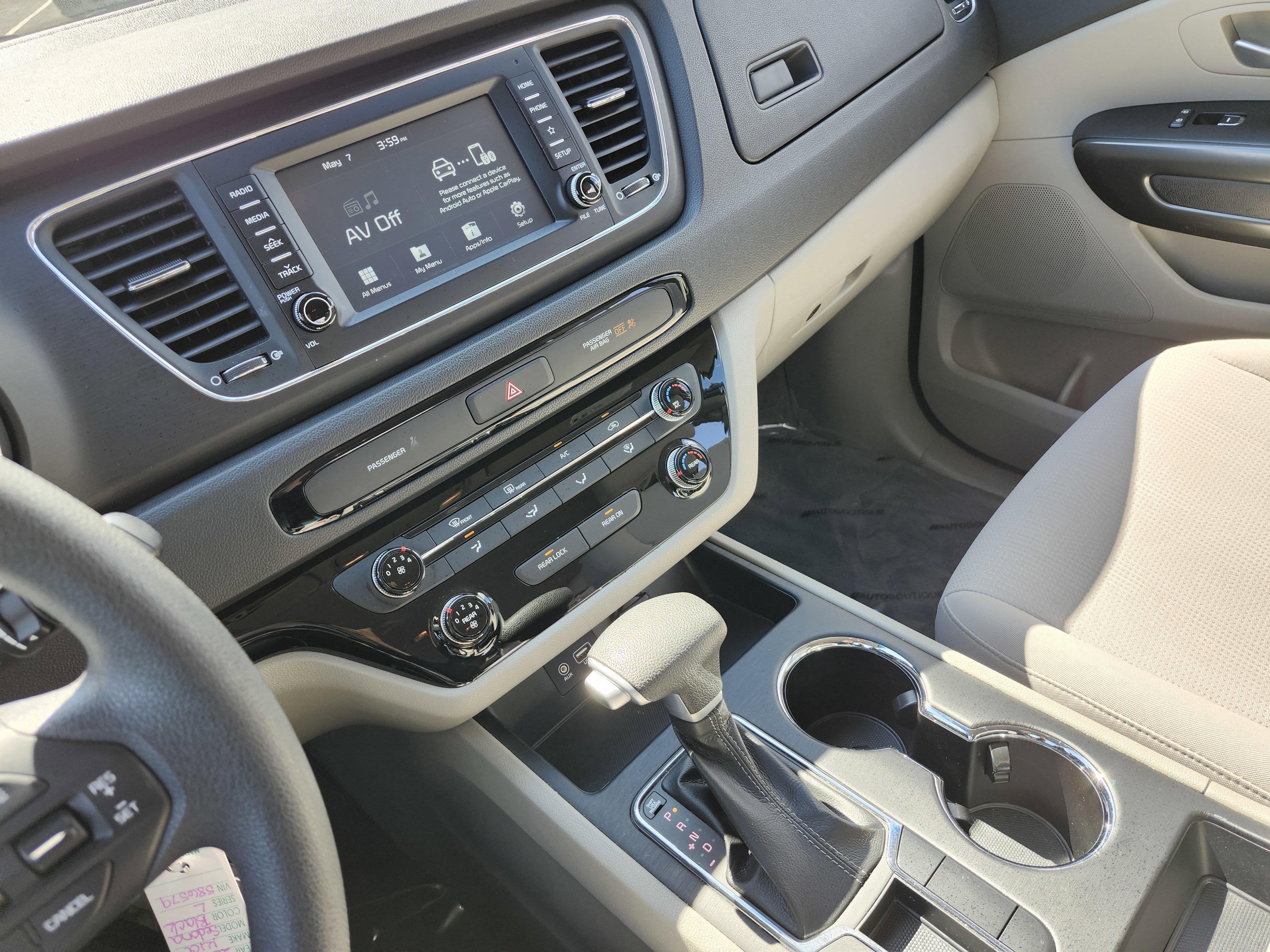 Used 2020 Kia Sedona L FWD image 26