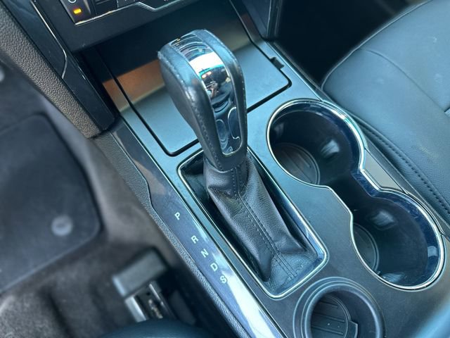 Used 2016 Ford Explorer XLT w/ Equipment Group 201A FWD image 20