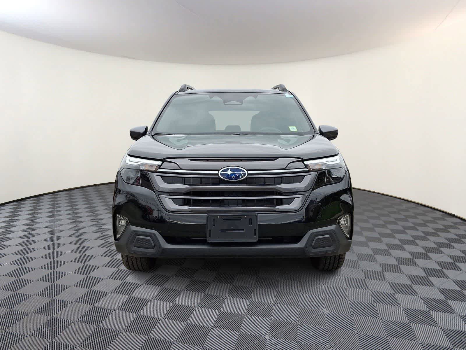 Used 2026 Subaru Forester Premium AWD/4WD image 3