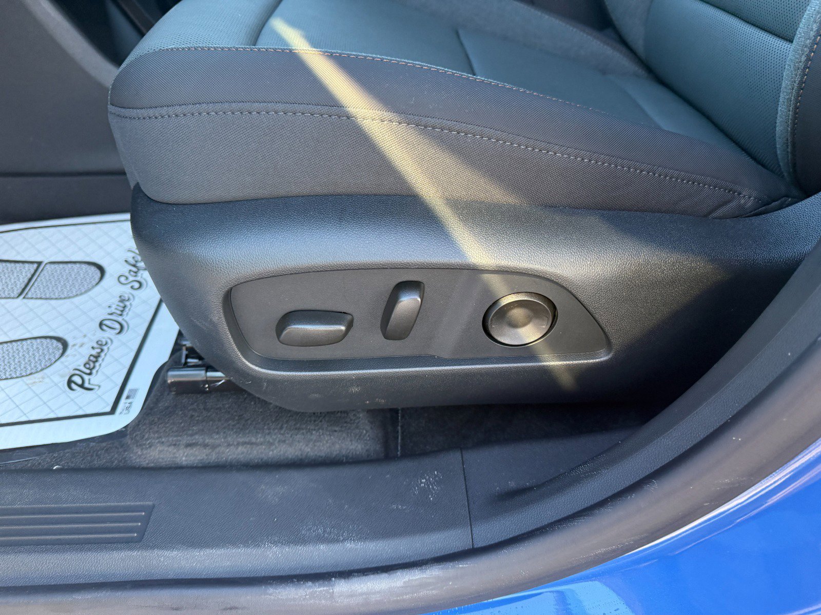 New 2026 GMC Terrain AT4 w/ Convenience Package III image 25