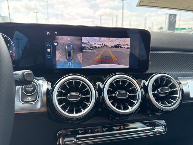 New 2025 Mercedes-Benz GLB 35 AMG 4MATIC image 17