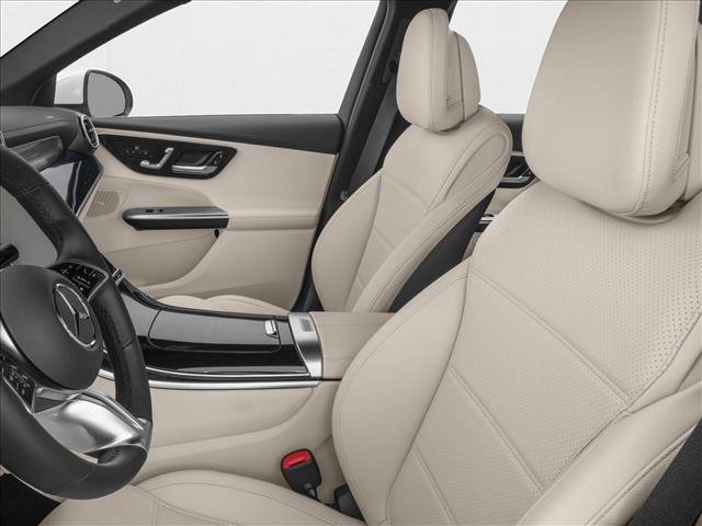 Used 2026 Mercedes-Benz GLC 300 4MATIC image 6