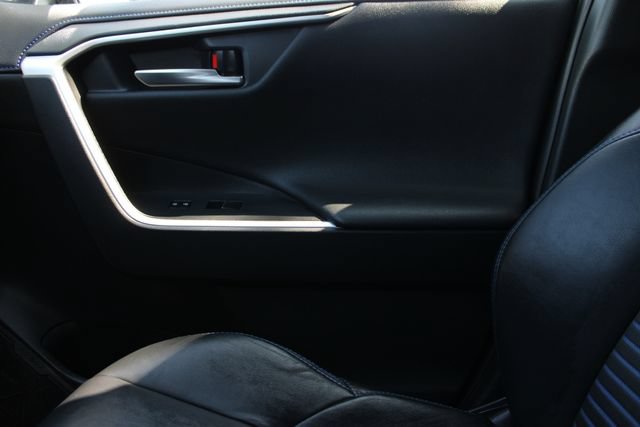 Used 2019 Toyota RAV4 XSE w/ Carpet Mat Package AWD/4WD image 21
