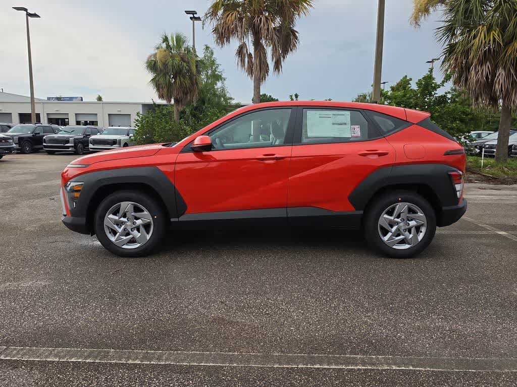 New 2027 Hyundai Kona SE FWD image 3