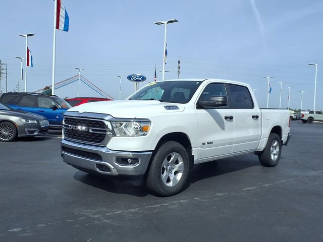 Used 2023 RAM 1500 Big Horn AWD/4WD image 3