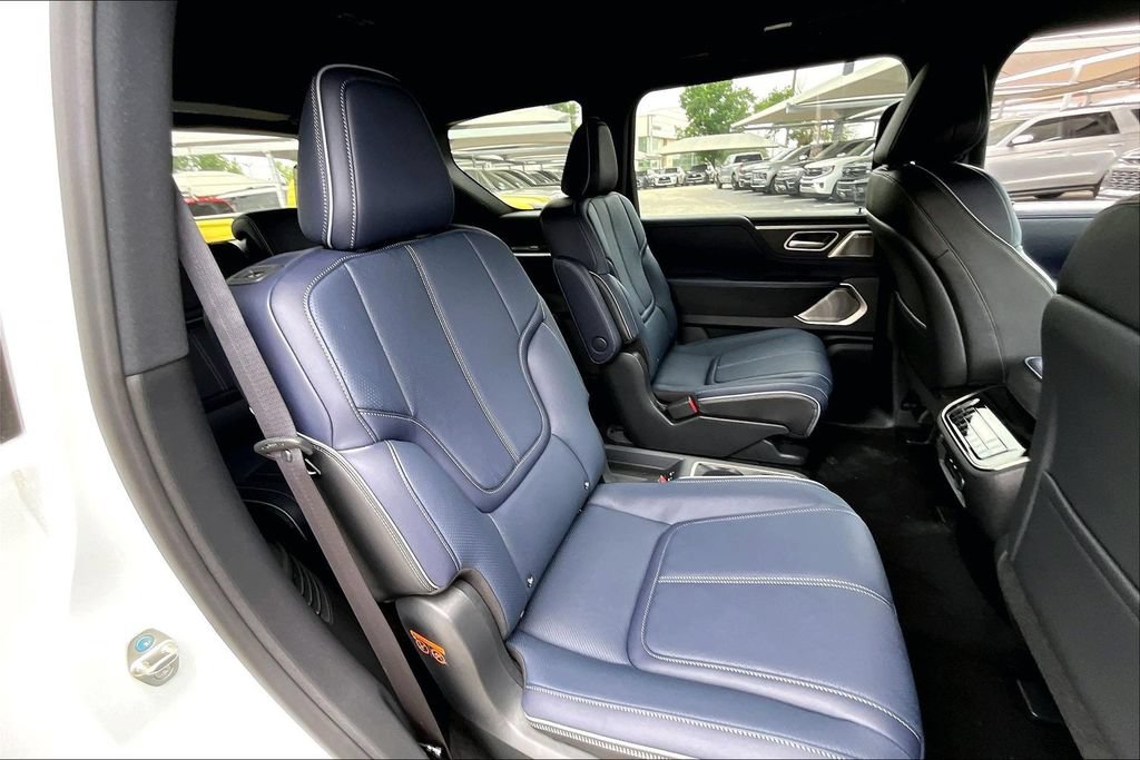 New 2026 INFINITI QX80 4WD image 22