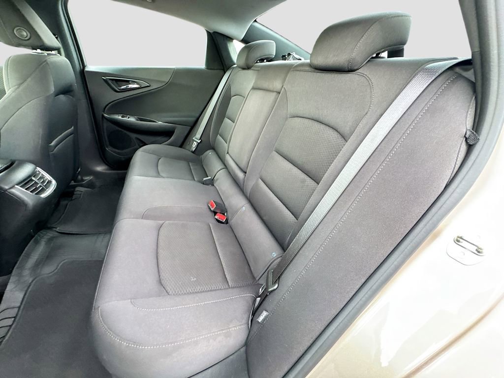 Used 2022 Chevrolet Malibu LT image 23