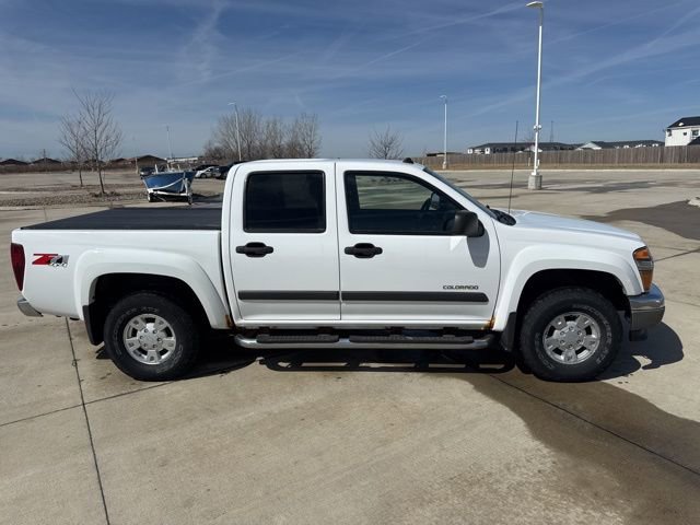 Used 2004 Chevrolet Colorado LS image 2